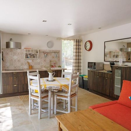Apartmán L'Etang Des Cigales Uchaux Exteriér fotografie